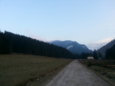 2 widok doliny kościeliskiej.jpg